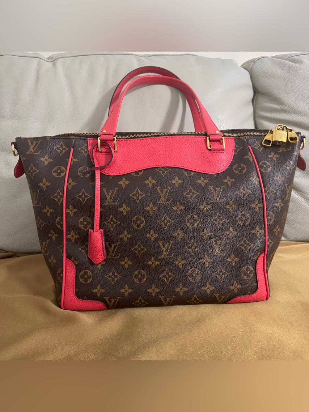 Louis Vuitton Estrela NM tote bag with COA :)